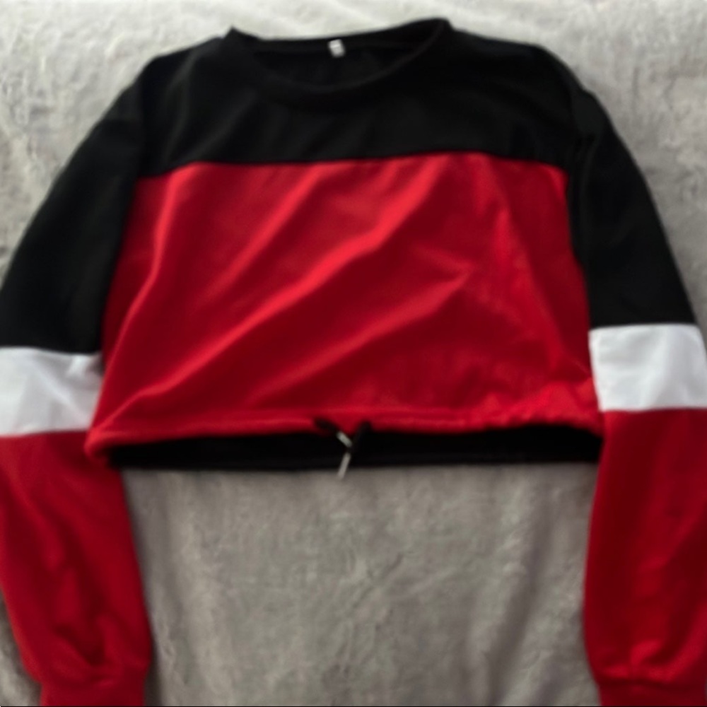 Cropped sweatshirt